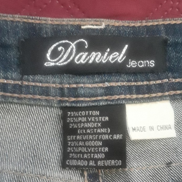 Jean - Picture 5 of 5